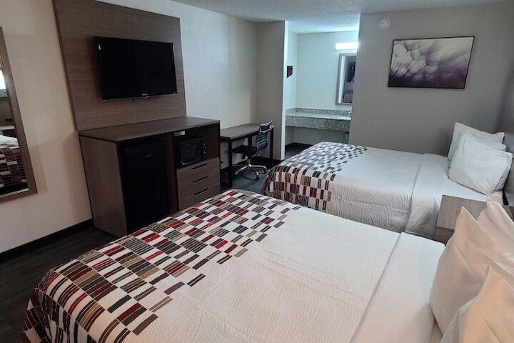 Room 4 of 15