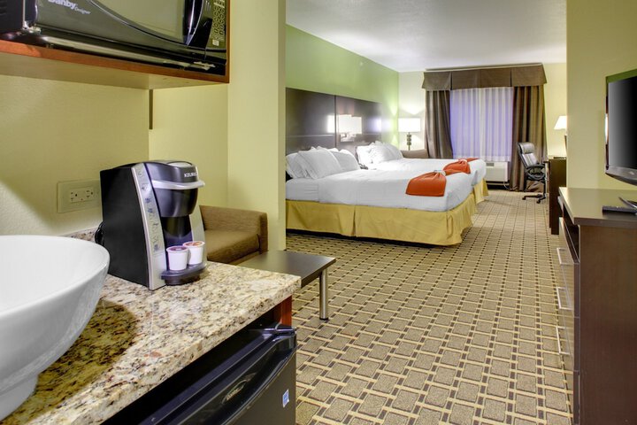 Room 53 of 110