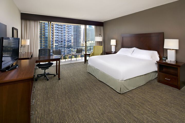 Room 20 of 73