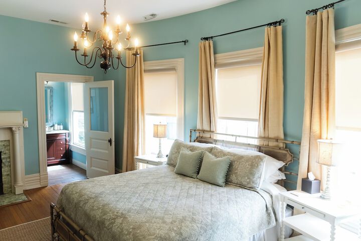 Room 17 of 20