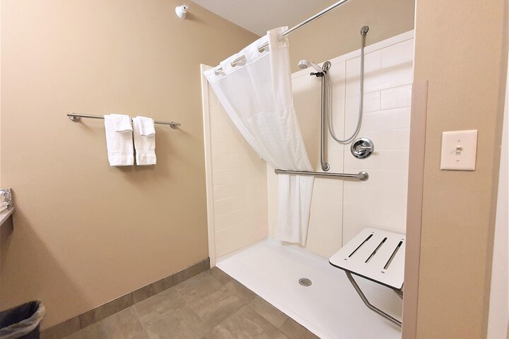 AmeriVu Inn and Suites - Chisago City