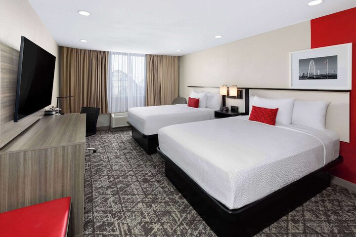 Room 10 of 24