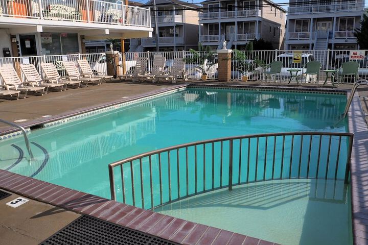 Esplanade Suites a Sundance Vacations Property