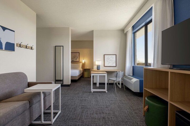 Room 29 of 39