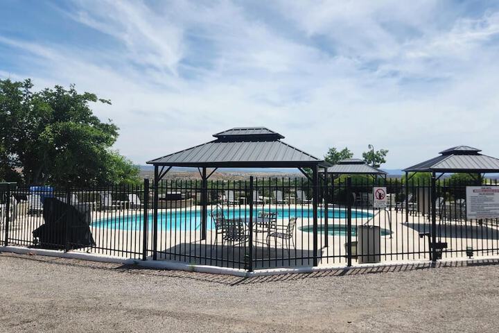 Pool 13 of 62