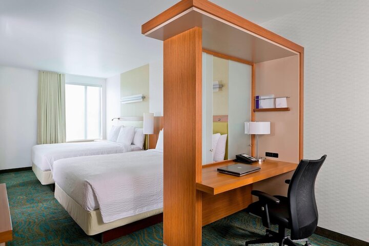 Room 12 of 19