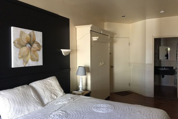 Room 15 of 21