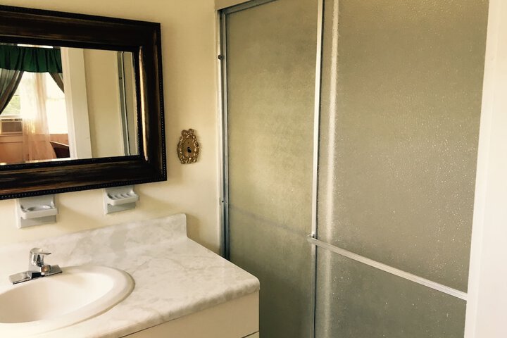 Room 15 of 82