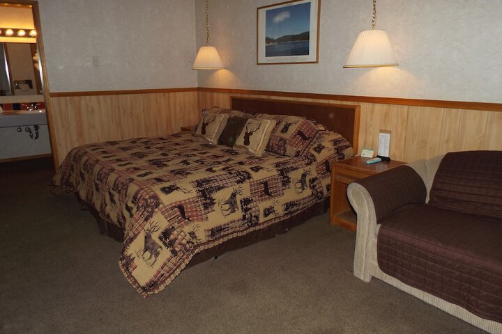 Room 13 of 24