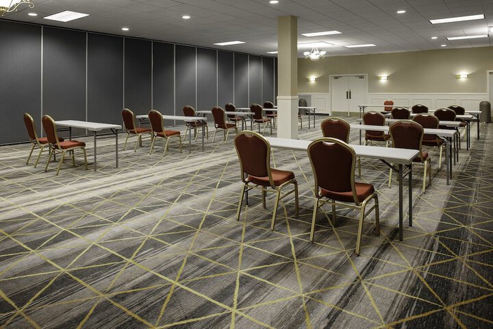 Holiday Inn Hotel & Suites Boston - Peabody by IHG