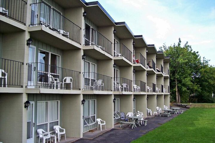 Hotel 5 of 46