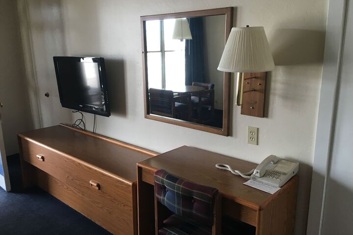 Room 16 of 46