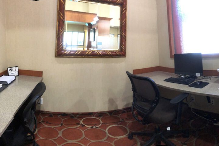 Business Center 51 of 52