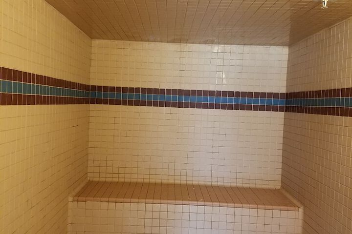 Room 23 of 44