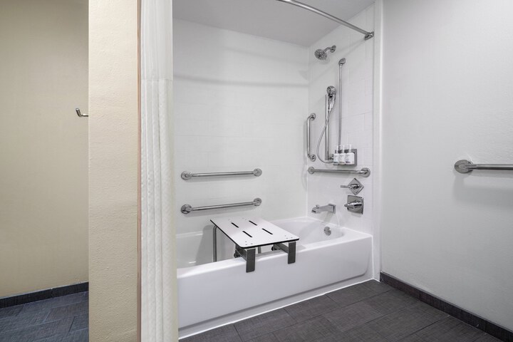 Garner Hotel Clarksville Northeast by IHG