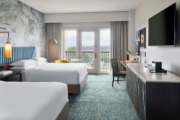 Renaissance Shoals Resort & Spa