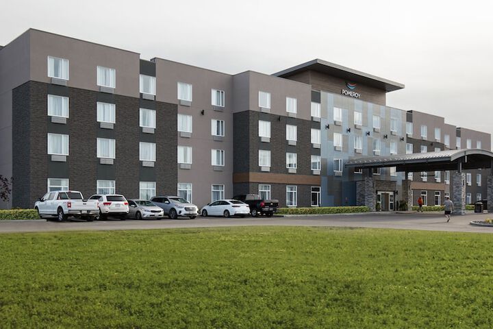 Pomeroy Inn & Suites Prince George