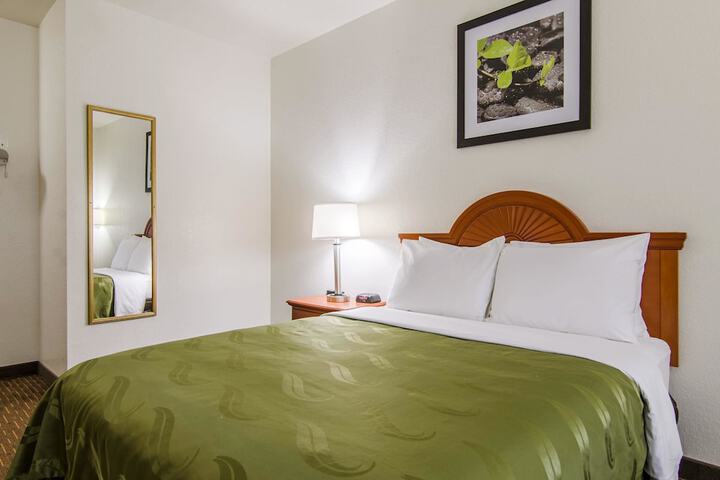 Room 45 of 63
