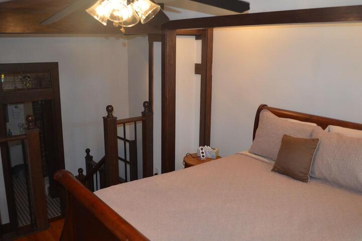 McGrady Inn - Bed & Breakfast