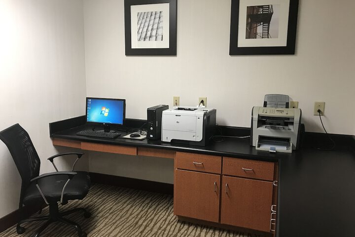 Business Center 41 of 41