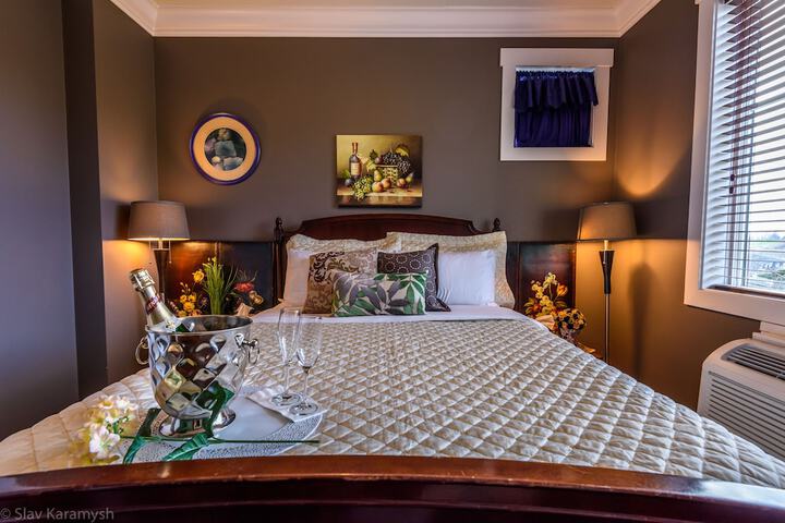 Brookside Inn Boutique Hotel