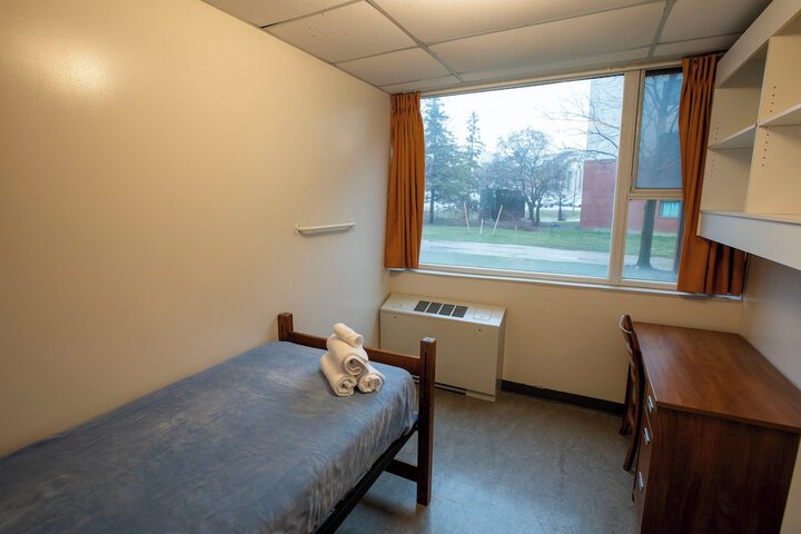 Room 15 of 31