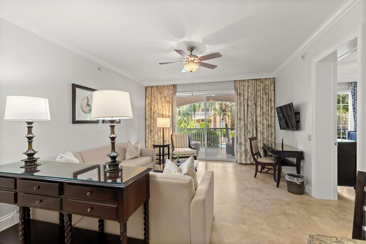 Room 32 of 178