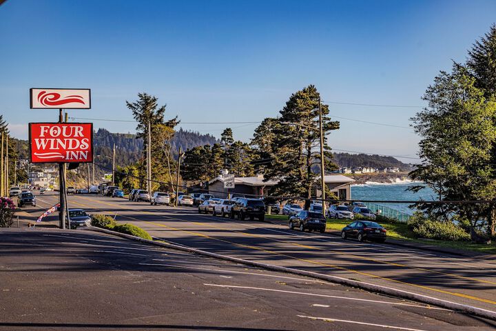 Four Winds Motel