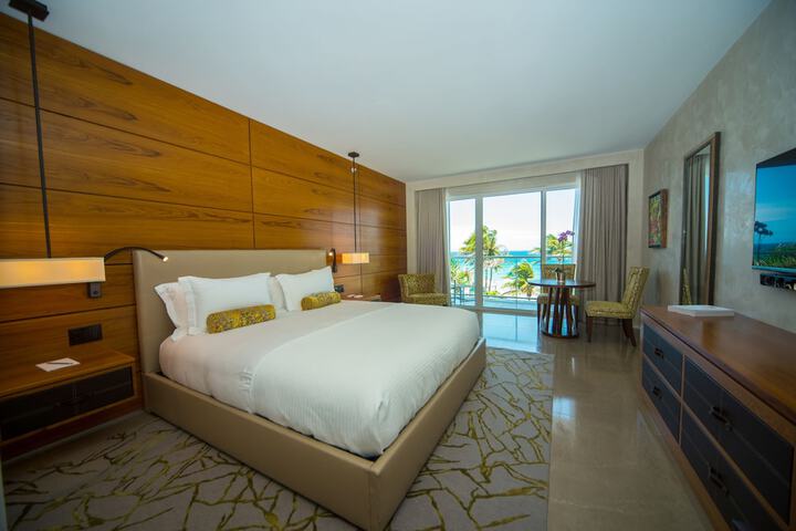 Room 14 of 32
