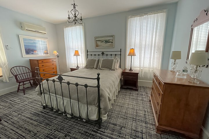 Room 14 of 35