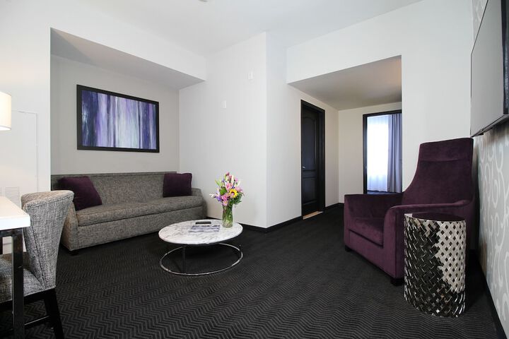 TRYP by Wyndham Savannah Downtown / Historic District