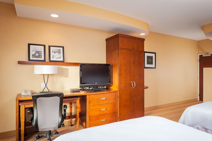 Room 17 of 49