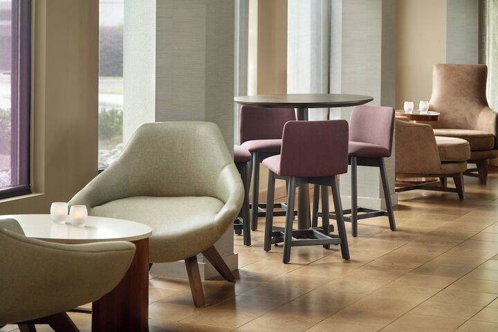 Courtyard by Marriott Raleigh / Cary