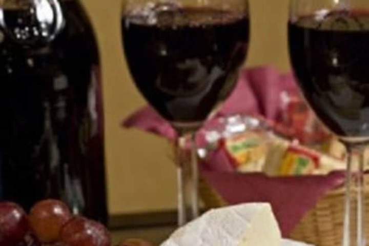 Rockwell Falls Inn and Wine Bar