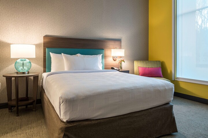Room 15 of 27