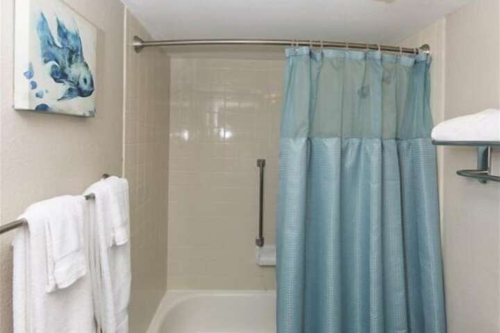 Room 195 of 248