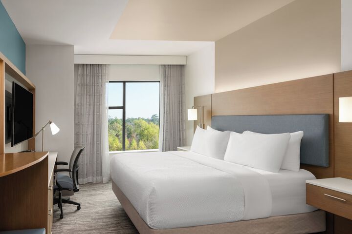 EVEN Hotel Shenandoah - The Woodlands by IHG