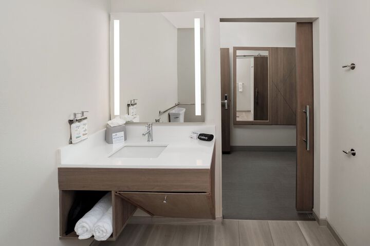 Holiday Inn Express Hattiesburg West Univ Area by IHG