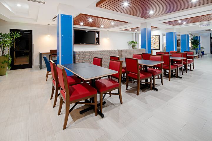 Holiday Inn Express Hotel & Suites Atascadero by IHG