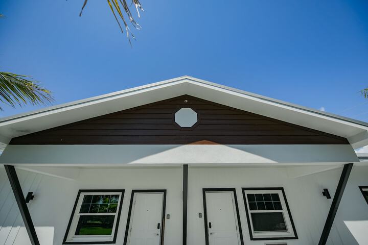 Casey Key Resorts - Beachfront