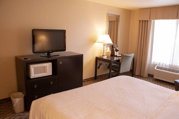 Room 7 of 24