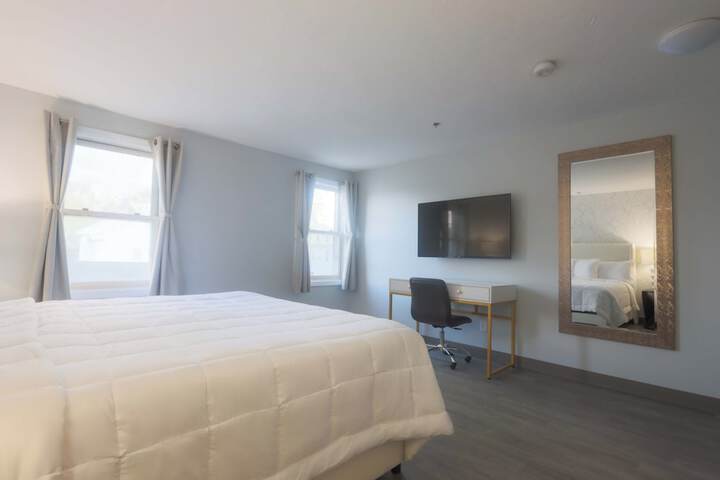 Room 10 of 20