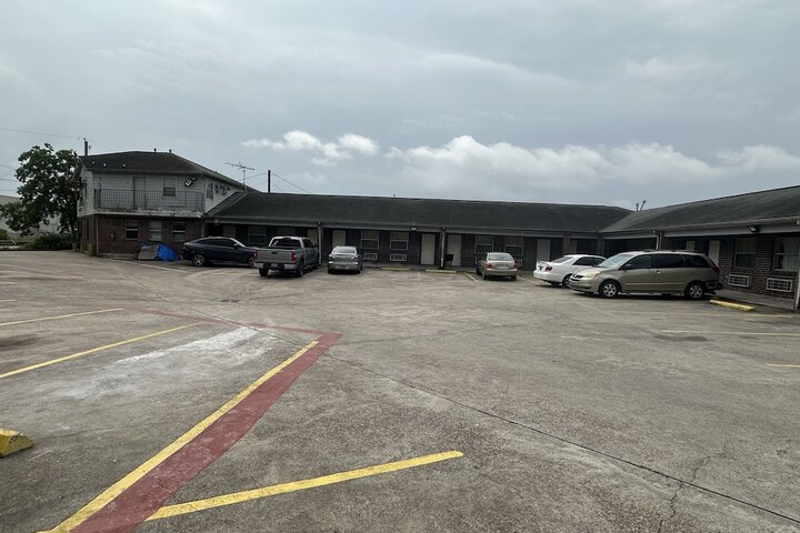 Travel Inn by OYO La Marque Texas City I-45