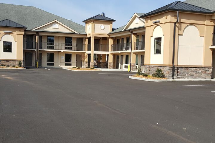 Baymont by Wyndham Clarksville