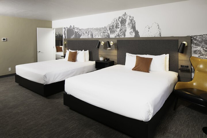 Room 47 of 77