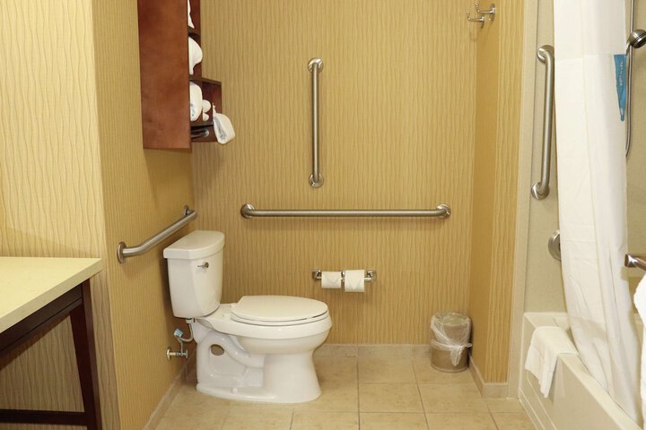 Room 27 of 51