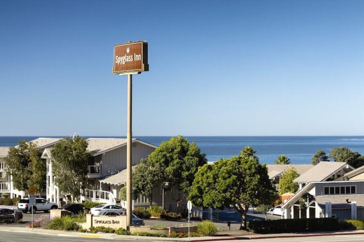 Spyglass Inn