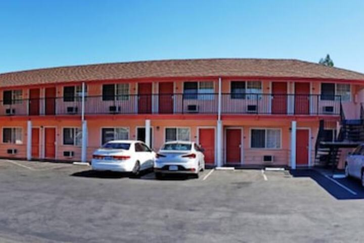 Hotel 5 of 41