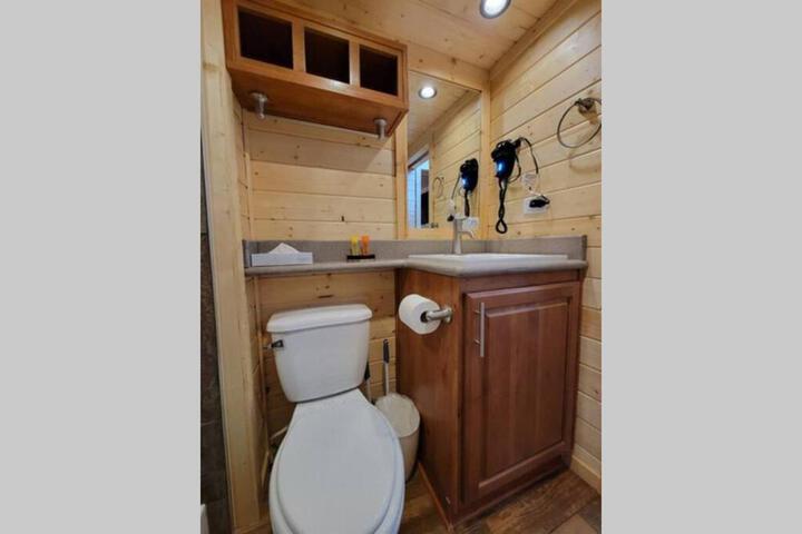 079 Tiny Home nr Grand Canyon South Rim Sleeps 8