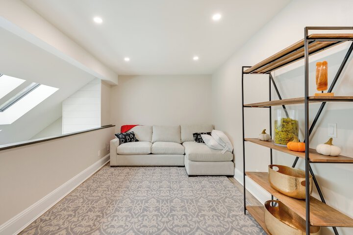 Mid-century Tenney Mountain Condo Near Hiking